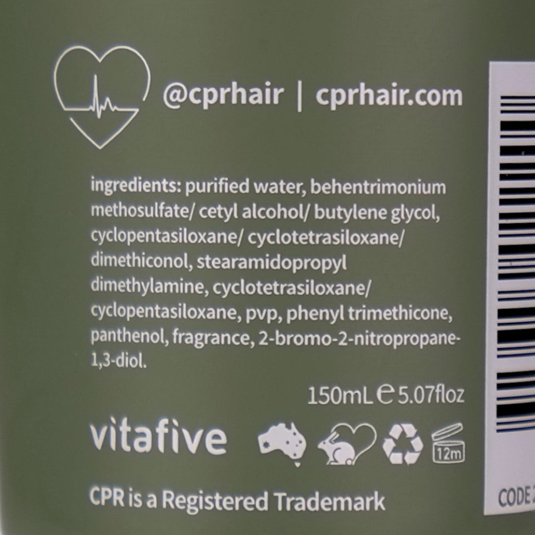 CPR Phase 1 Smoothing Cream is a softening, conditioning styling aid that protects the hair from heat, humidity, static and moisture loss.