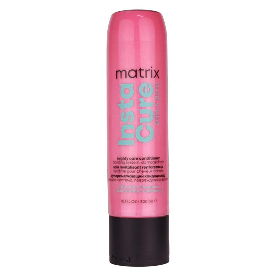 Matrix InstaCure Conditioner 300ml is infused with Liquid Proteins, nourishes hair and helps repair strength to reduce breakage in dry, brittle, and damaged hair.