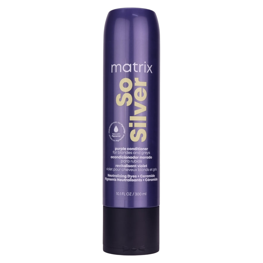 Matrix So Silver Purple Conditioner in a 300ml bottle is a premium hydrating conditioner that helps lock in neutralization for light blonde, platinum and grey hair.
