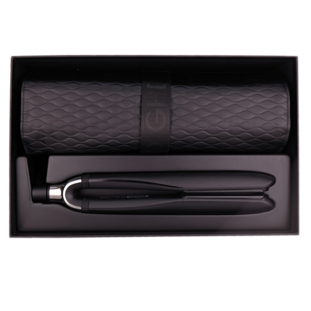ghd Platinum+ Professional Smart Styler Gift Set is the perfect gift for you or someone special who will enjoy the included ghd paddle brush and heat-resistant bag.