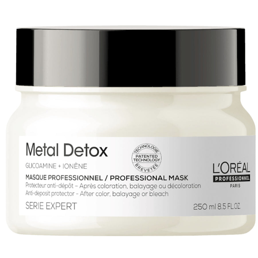 L'Oreal Metal Detox Professional Hair Mask features an anti-deposit protector, that protects the fiber from particle deposits after any colour treated hair, balayage or lightening service. It maintains color vibrancy with incense shine. 