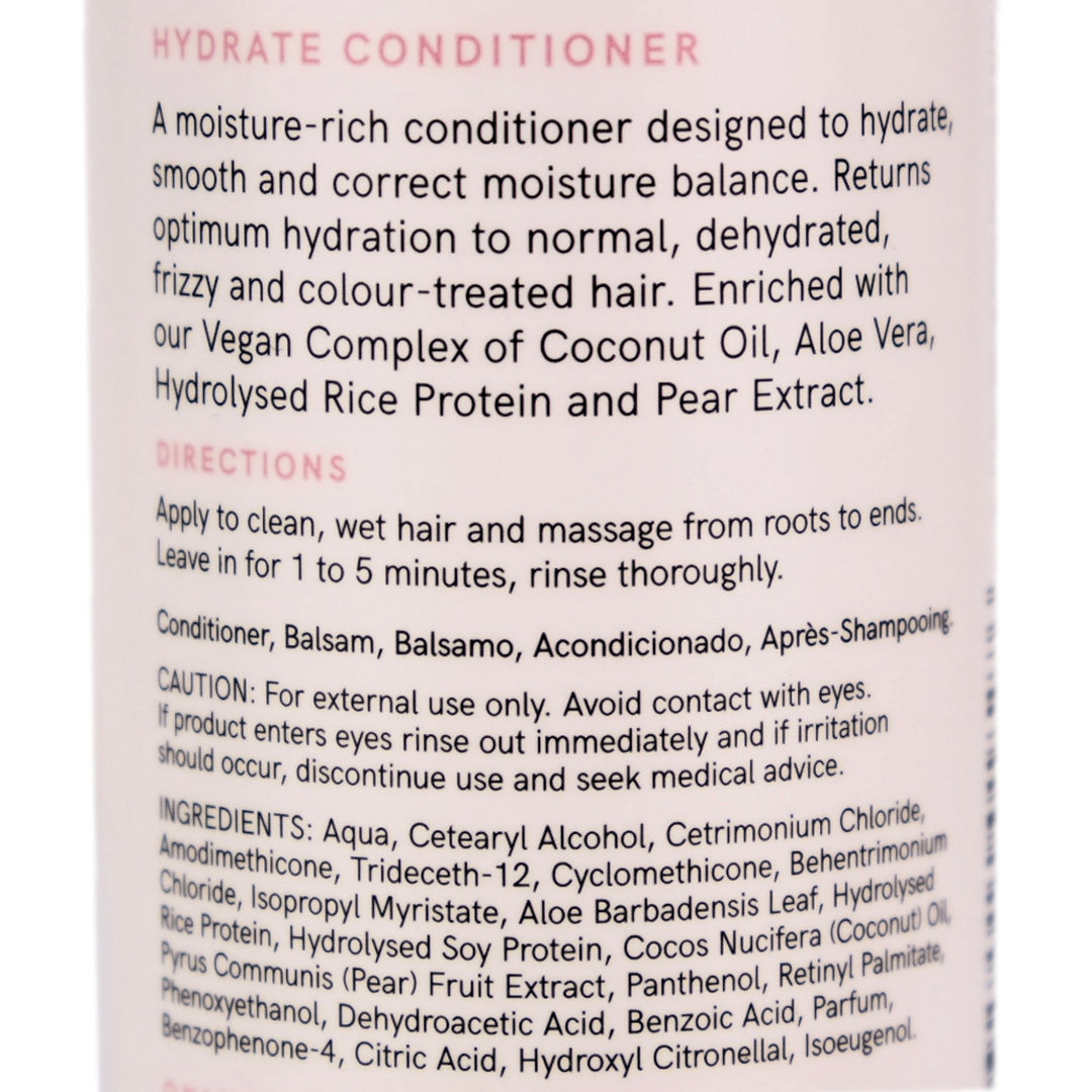 Nak Hair Hydrate Conditioner 100ml helps to hydrate, smooth and restore moisture to your hair.